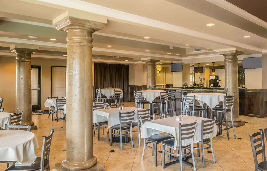 Doubletree By Hilton Phoenix-Gilbert Restaurant bilde